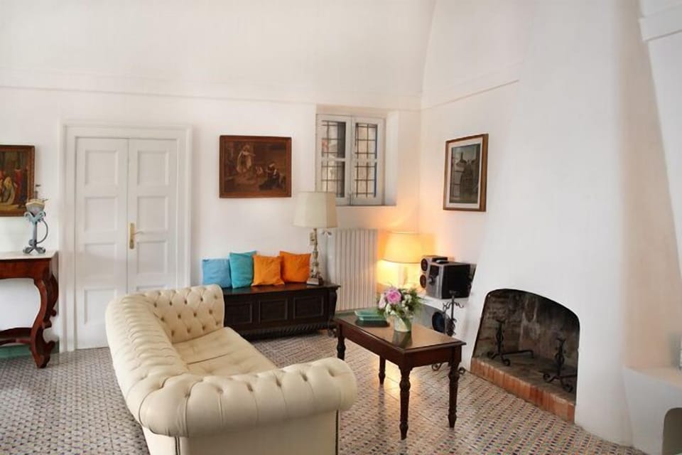lounge area