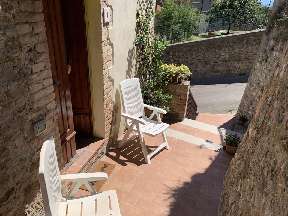 Sitting area on the loggia
