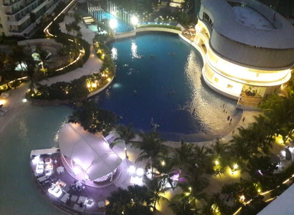 Staycation to Remember-The AZURE MIAMI