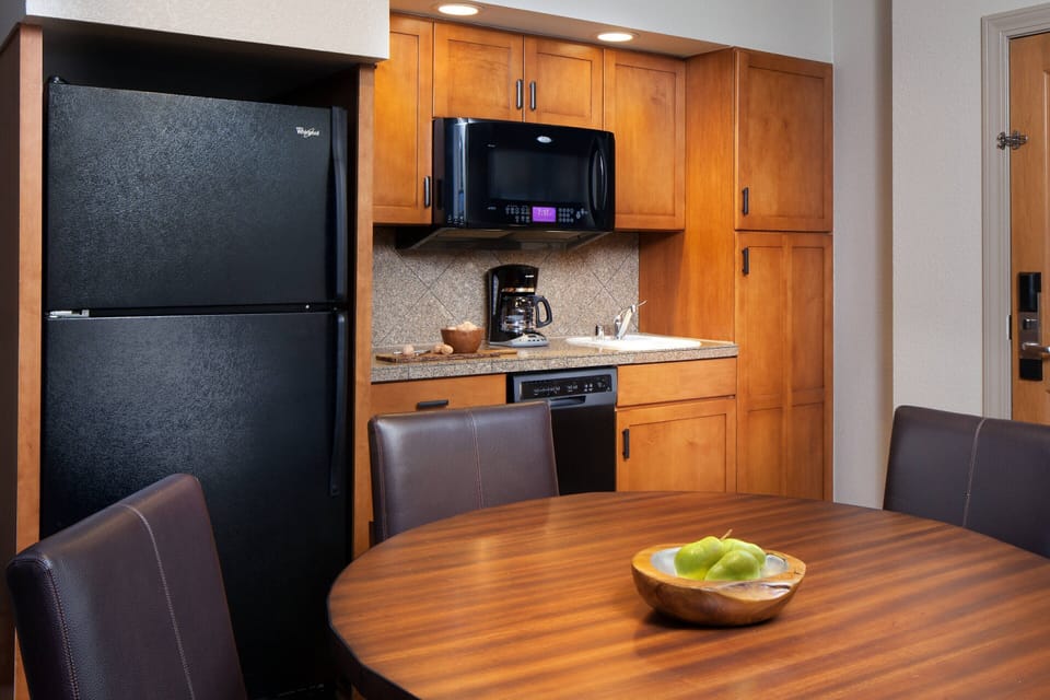 adjoining kitchenette