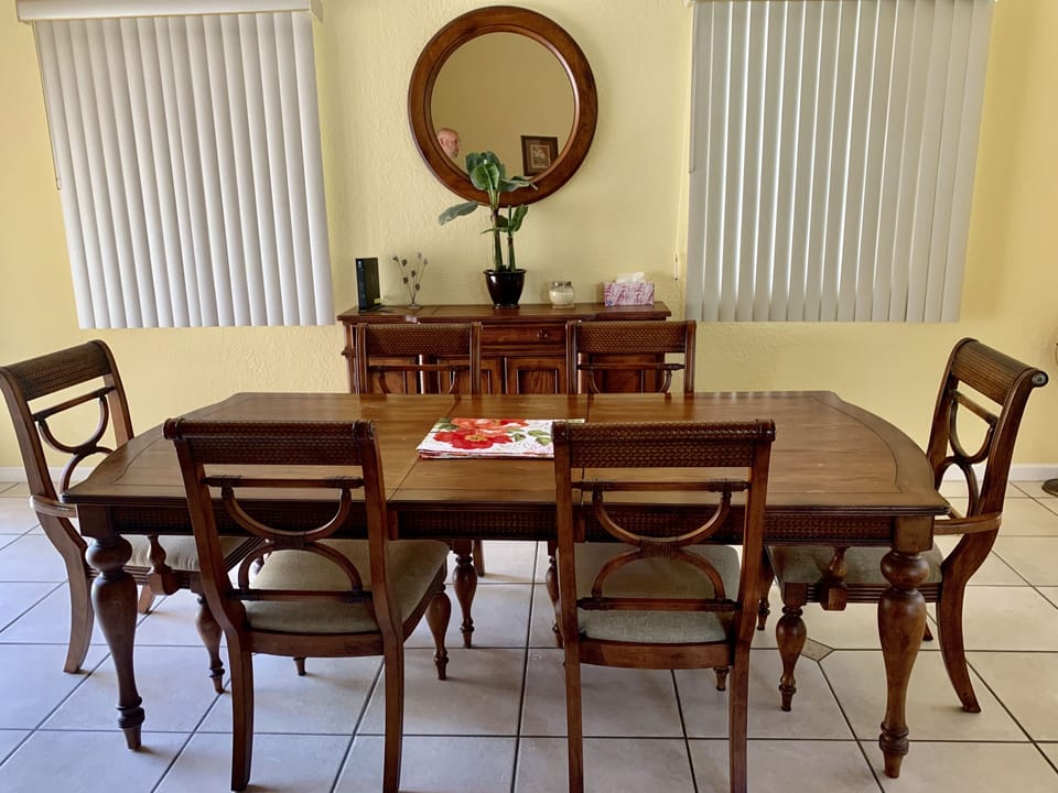 Dining table seats 6