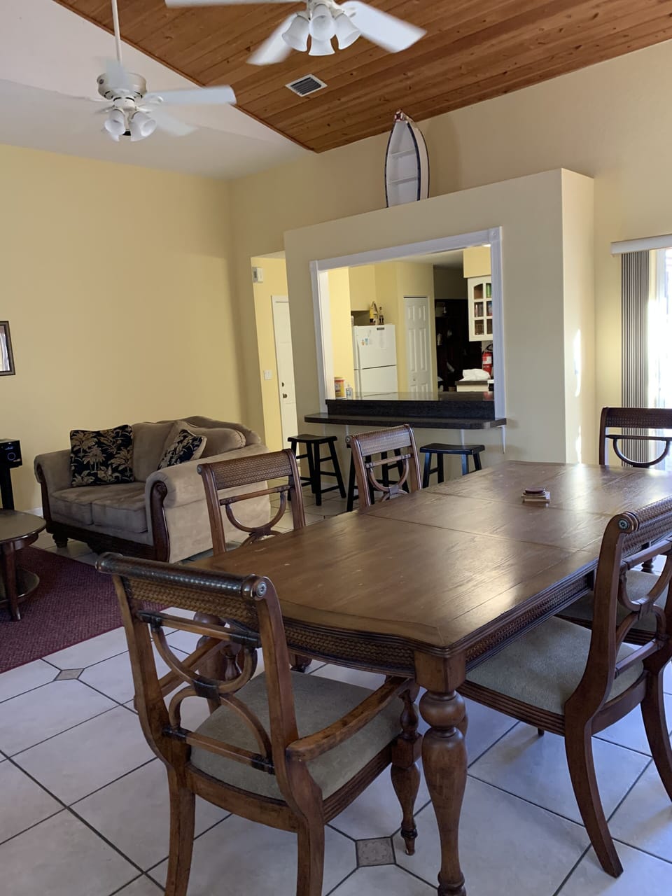 Great room - dining area