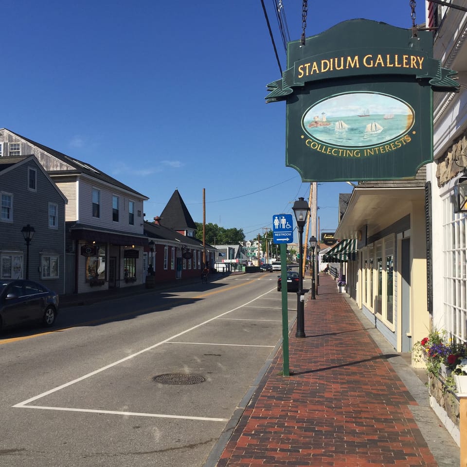 Kennebunkport village looking to Tain't town