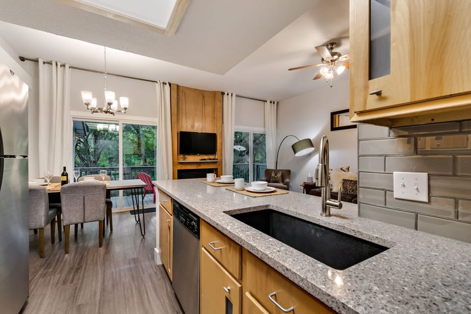 Kitchen/Dining