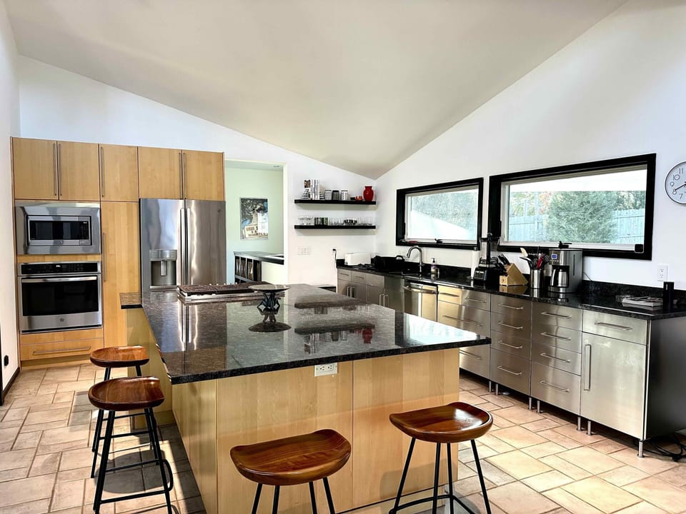Entertaining Kitchen