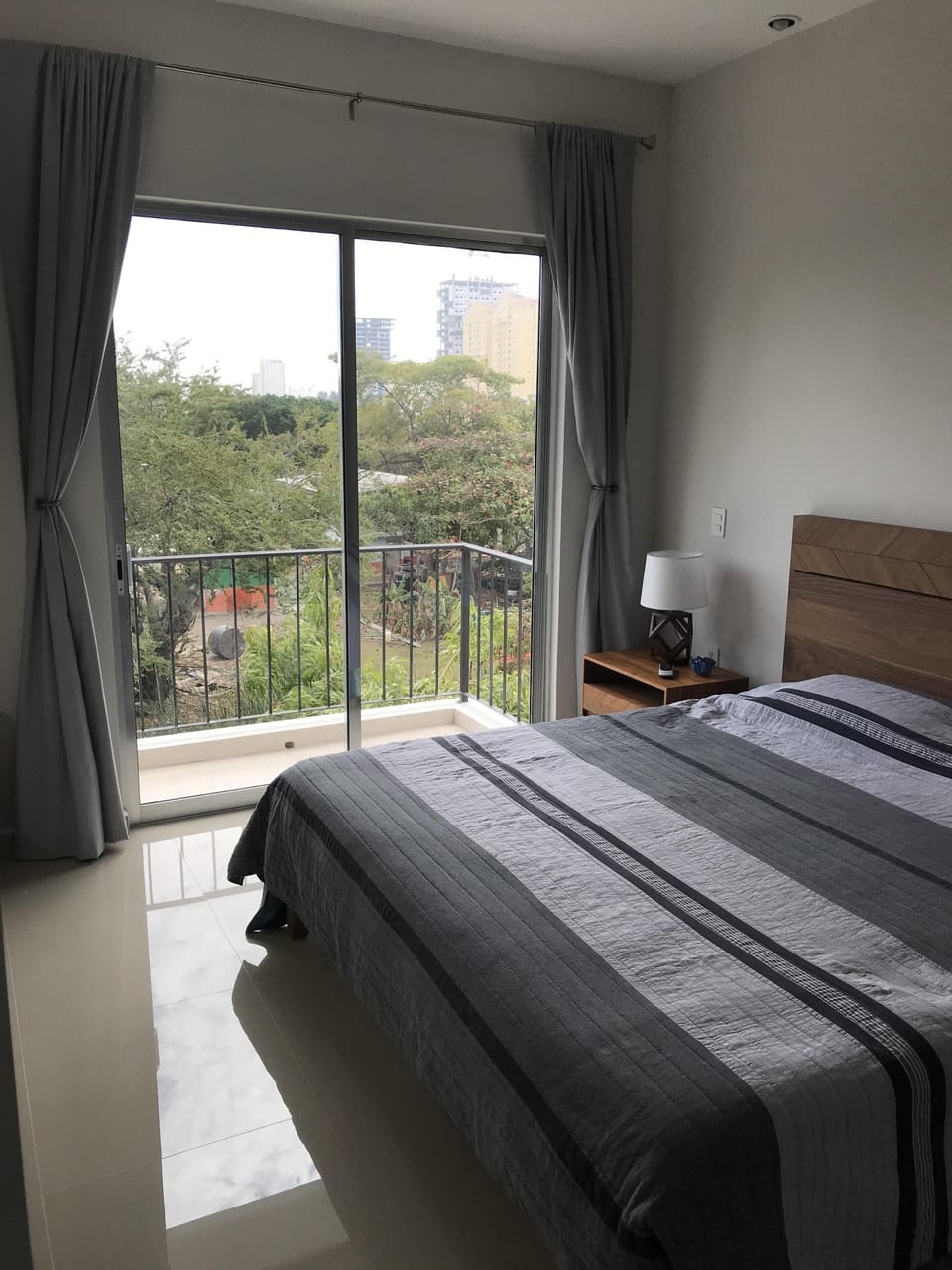 Master bedroom with KING size bed and memory foam mattress