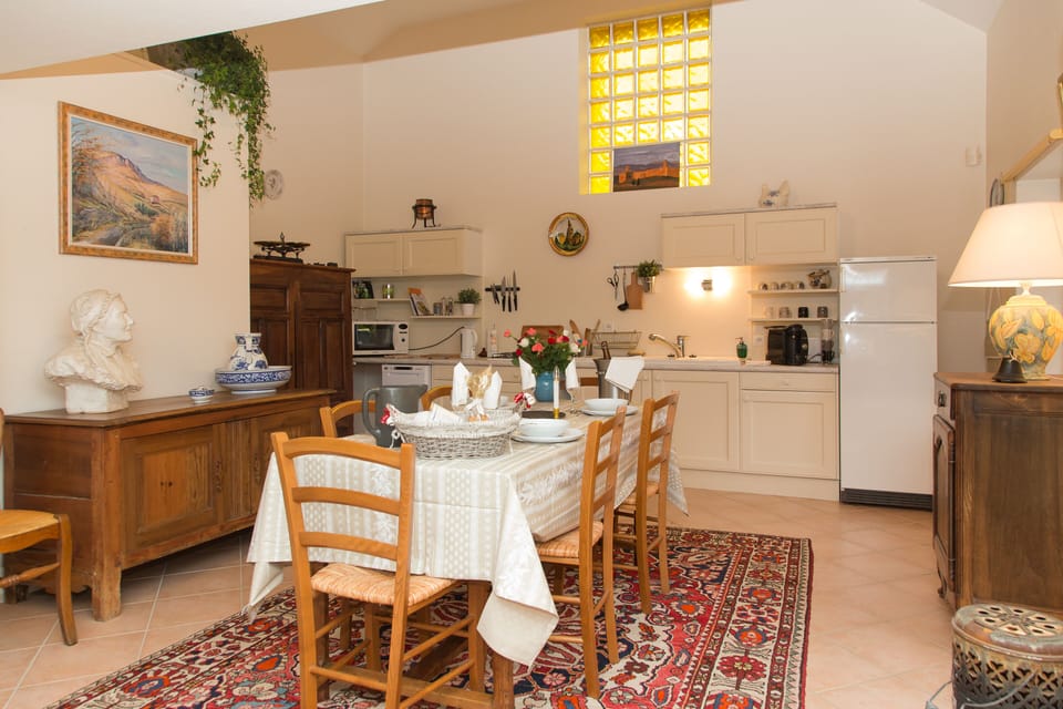 Dinning room

