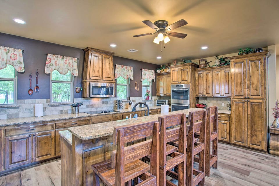 Kitchen | 1st Floor | Cooking Basics | Complimentary Spices