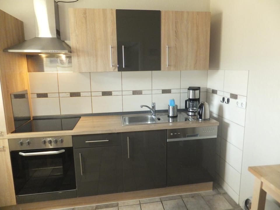 Kitchen area. Picture 9