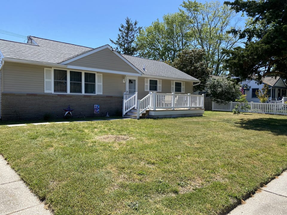 Front of the house 