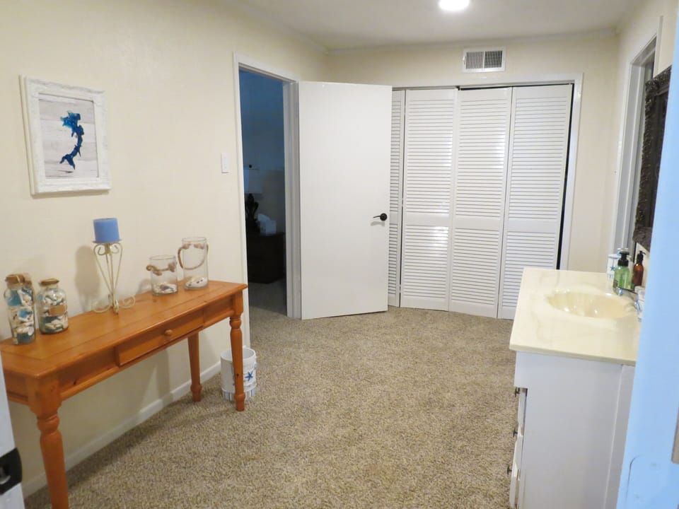 Master Bath Changing Room