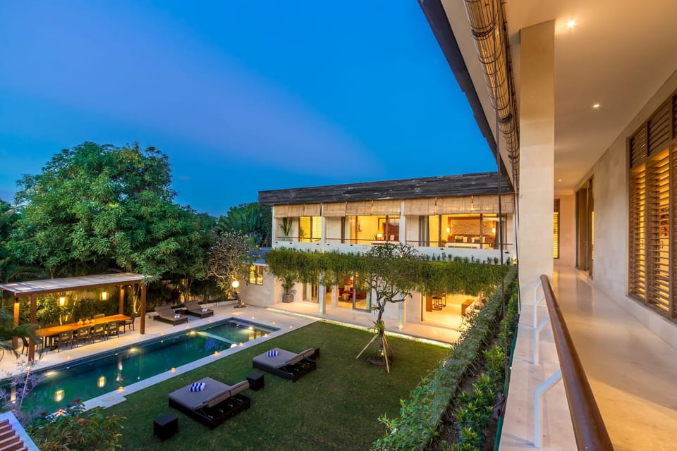 Exclusive Luxury 5 Bed Villa, Jimbaran"