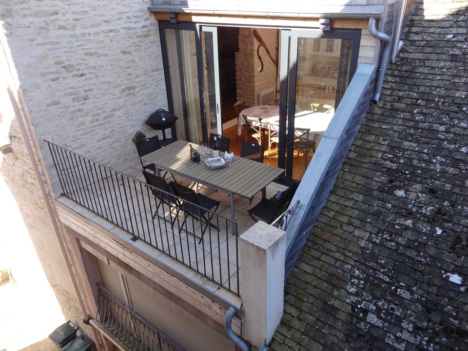 Private terrace with easy access to kitchen. Electric b-b-q provided.