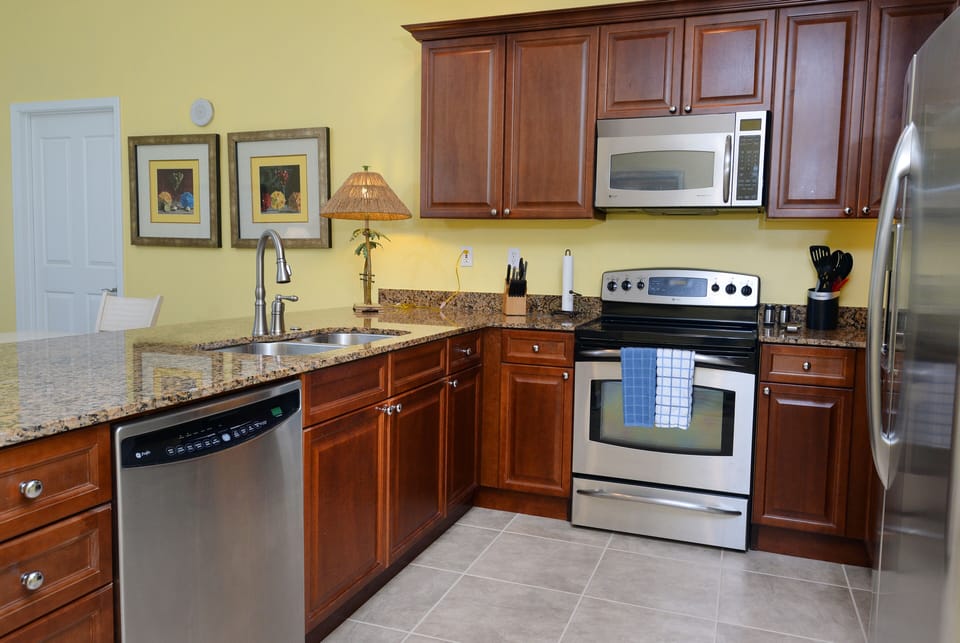 Kitchen 2
