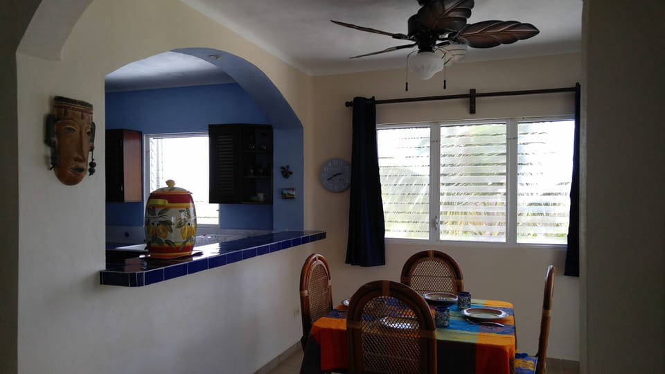 Kitchen Bar