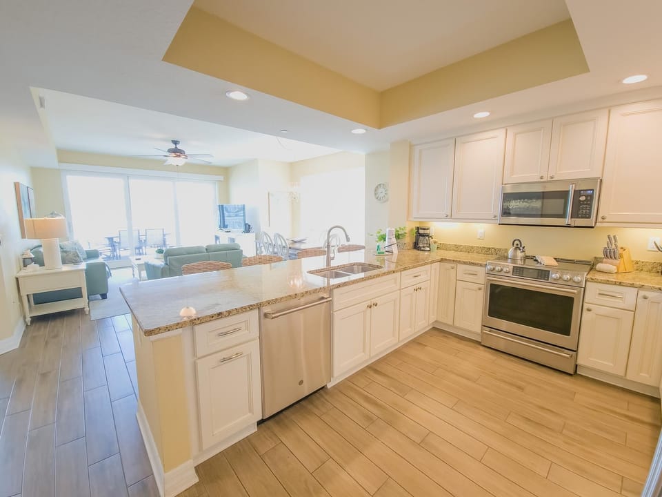 7 Kitchen