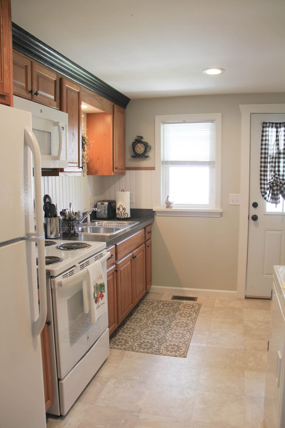 Kitchen with Laundry