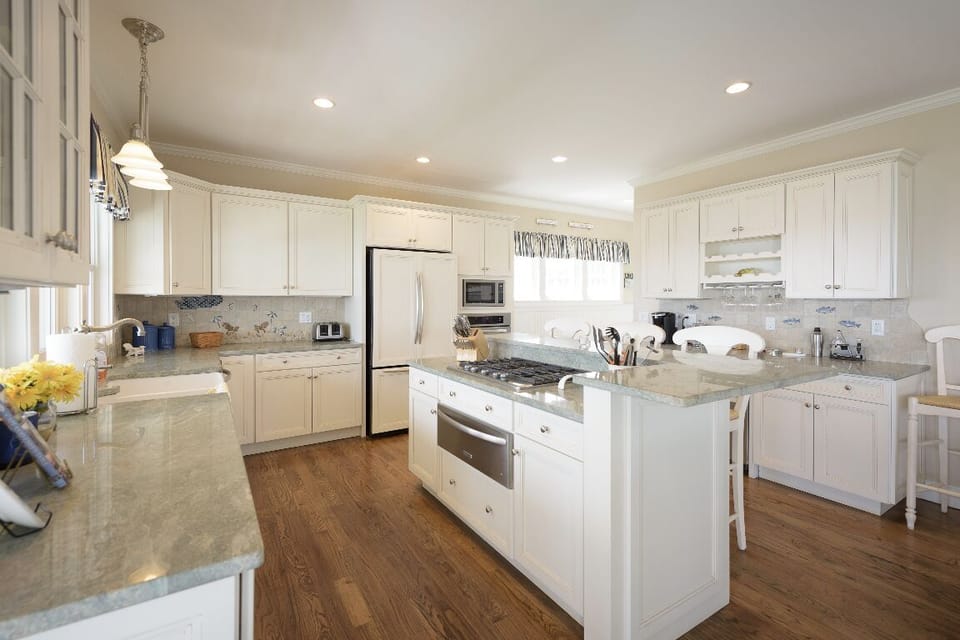 Kitchen and bar