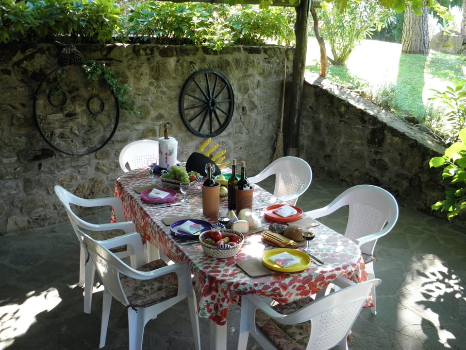 The breakfast & lunch terrace