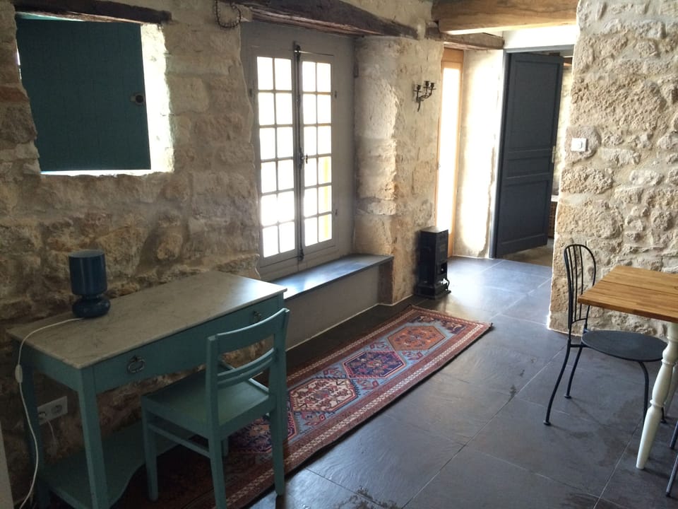 double volume dining room
