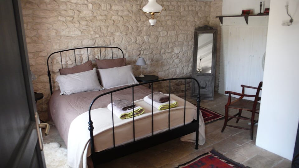 downstairs bedroom with en suite bathroom