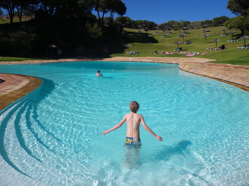 Children use to fall in love with the Atlantic Pool