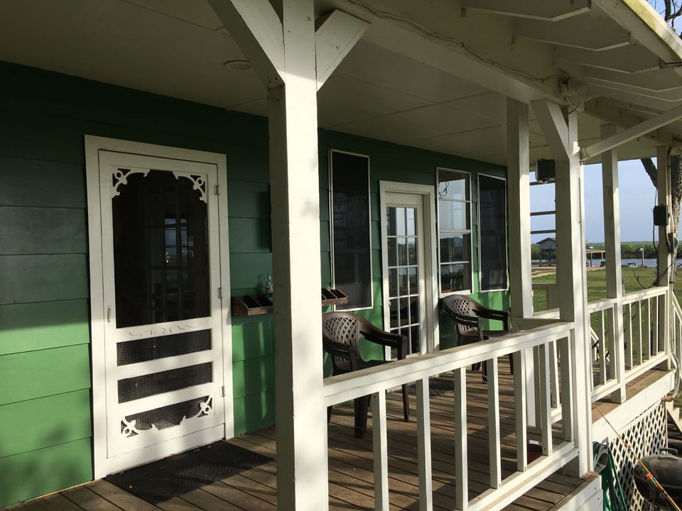 Front porch area