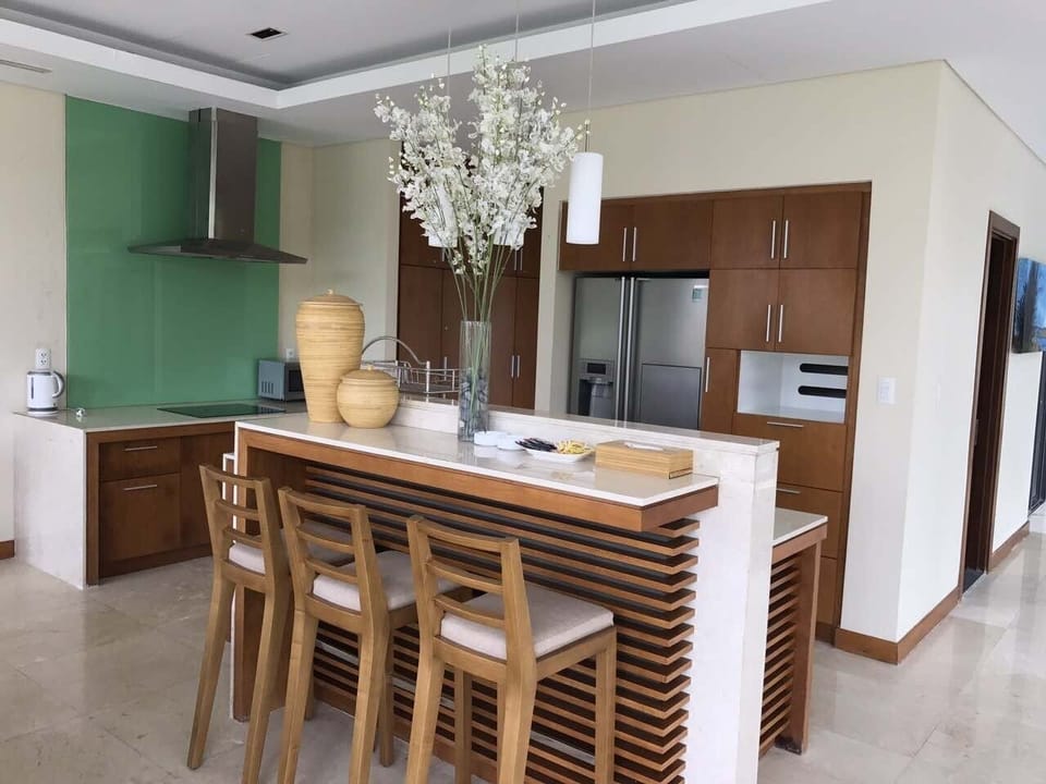 Luxury 3Bedrooms at The Ocean Villas
