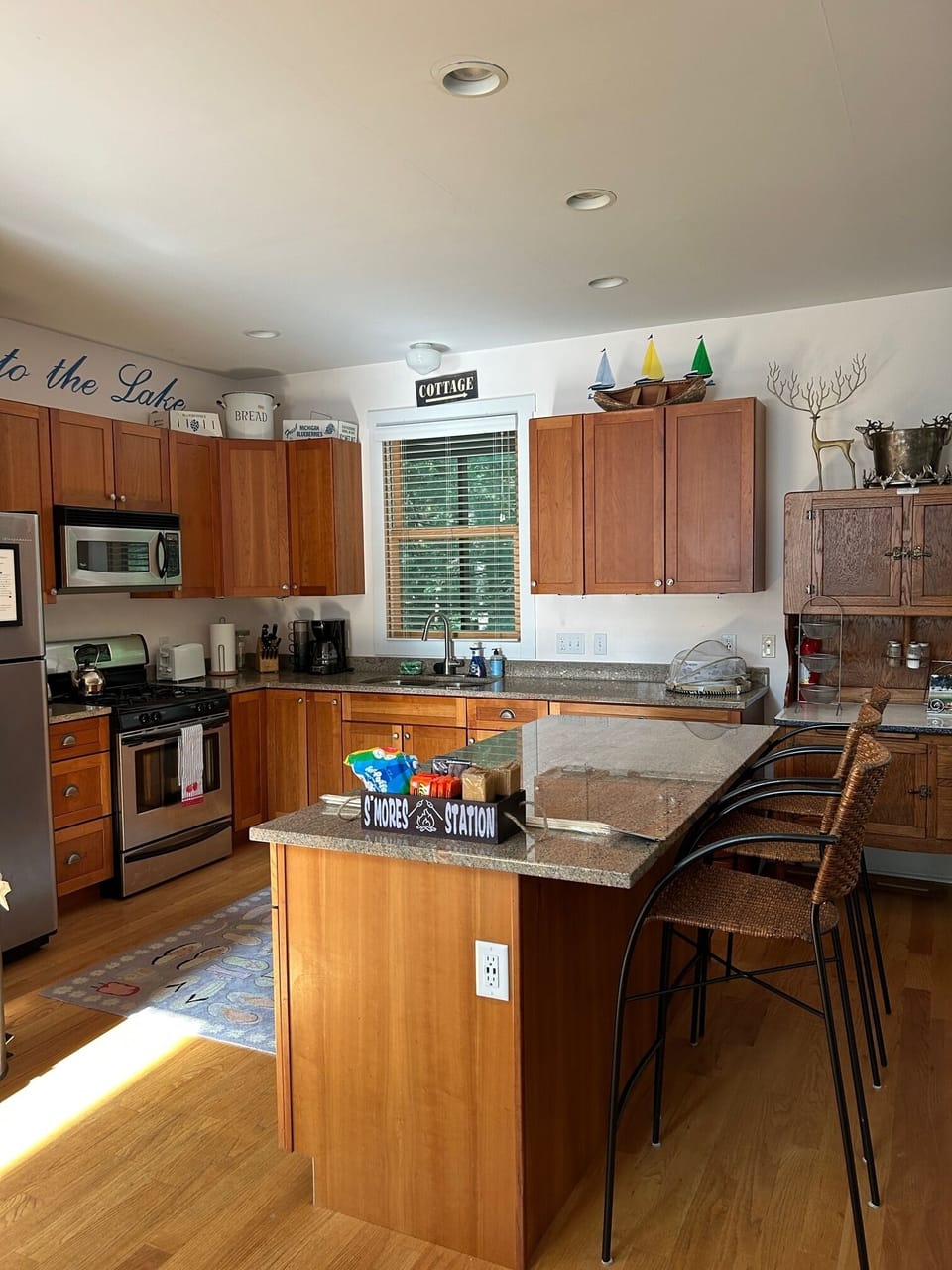 Kitchen. A Smore's Station will welcome you!
