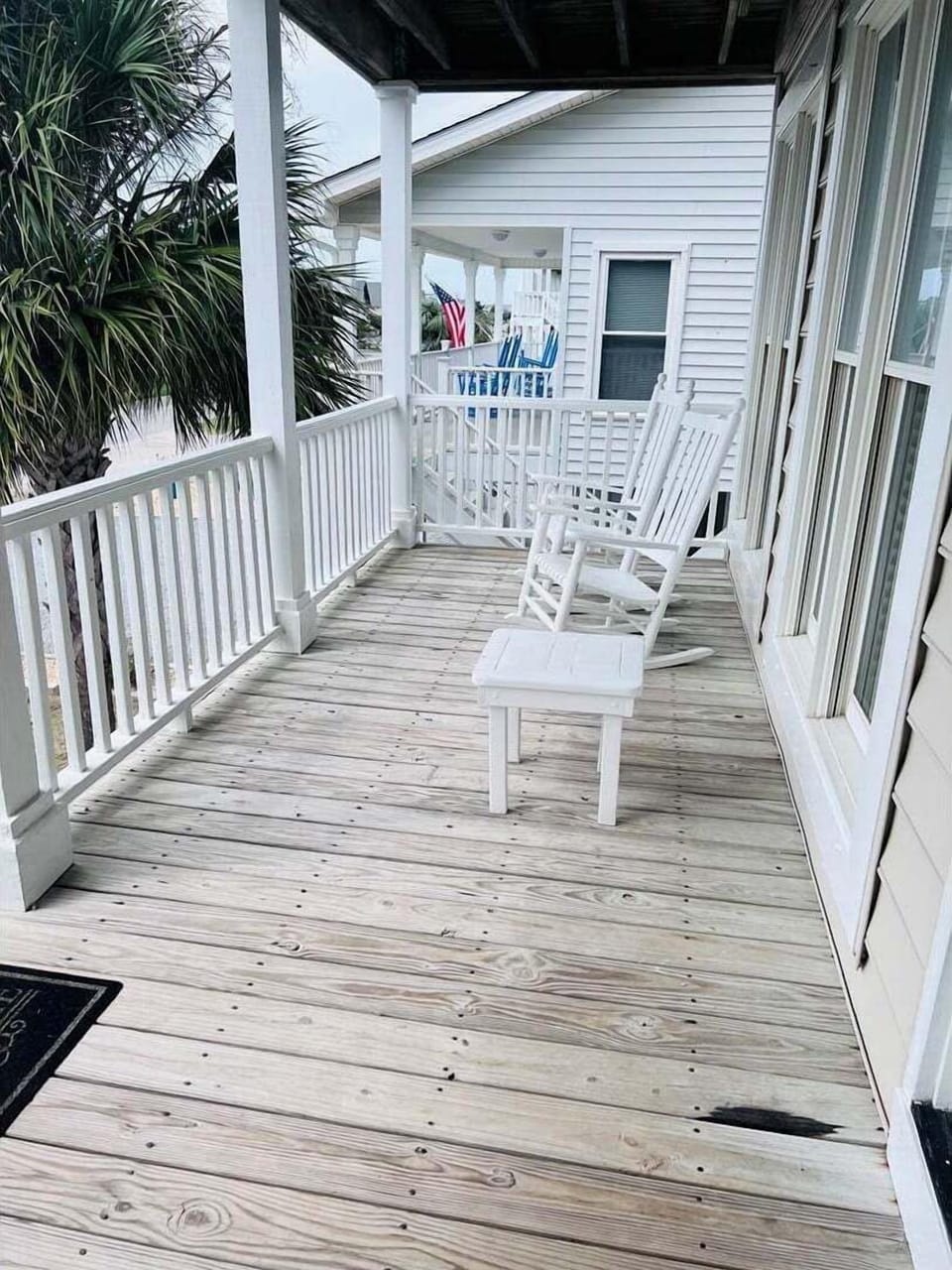 Lower Level Front Deck