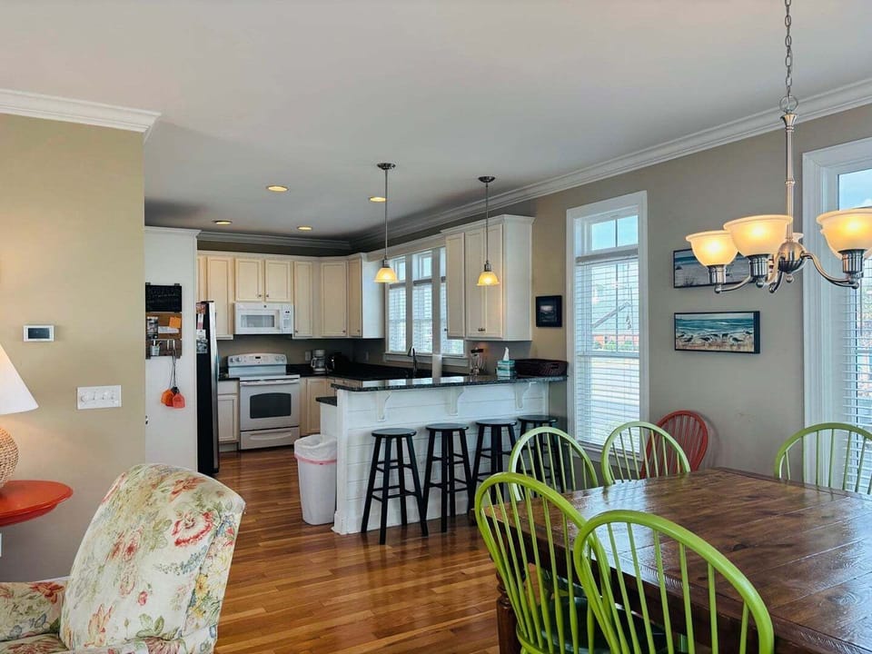 Dining And Kitchen