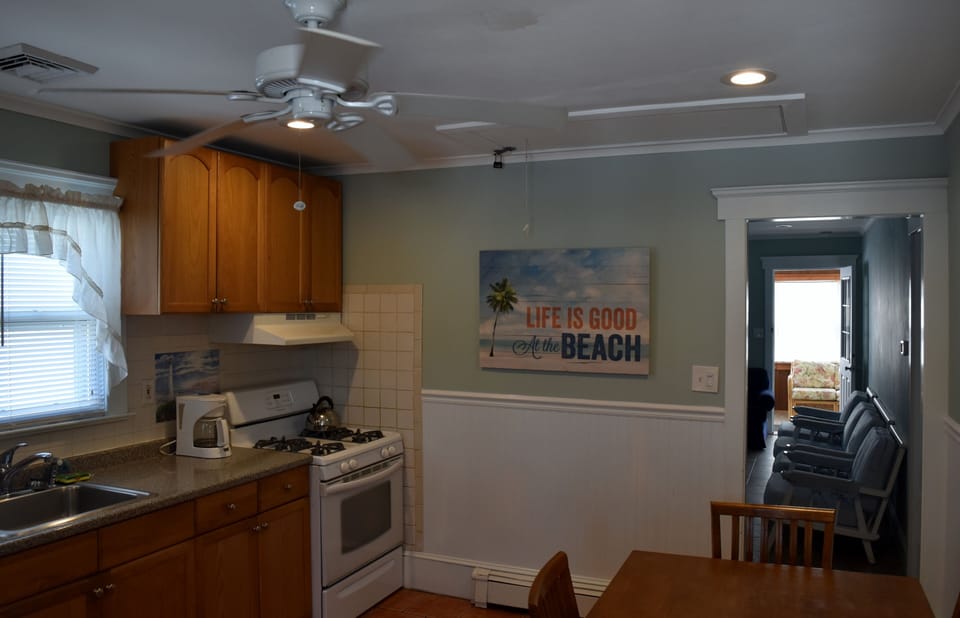 304 Webster 2nd floor kitchen