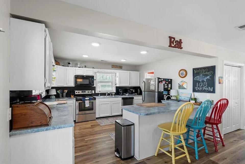 Kitchen Area with Bar Seating at Heaven's Anchor