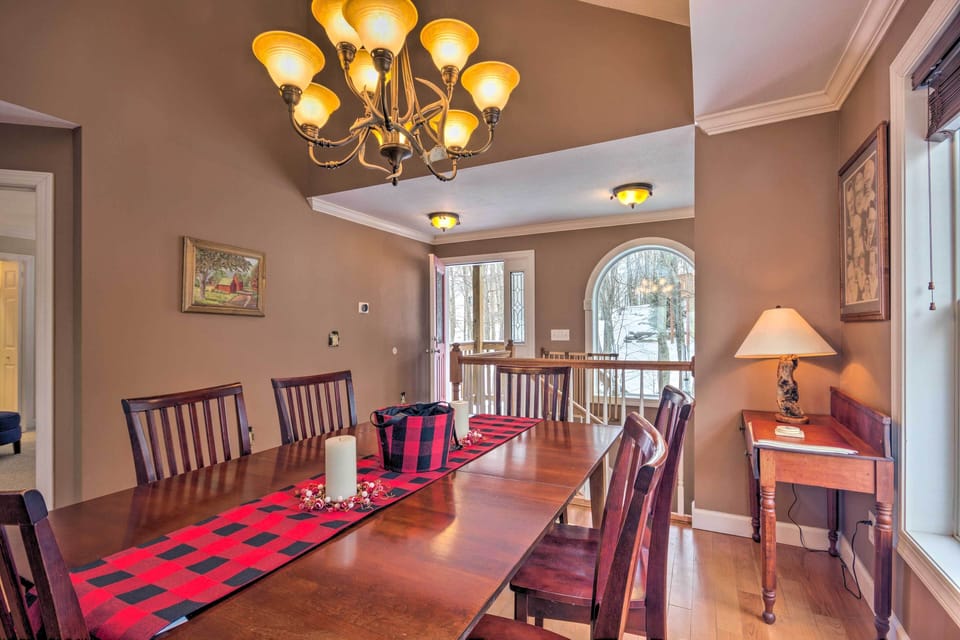 Dining Table | Dishware Provided | 1st Floor