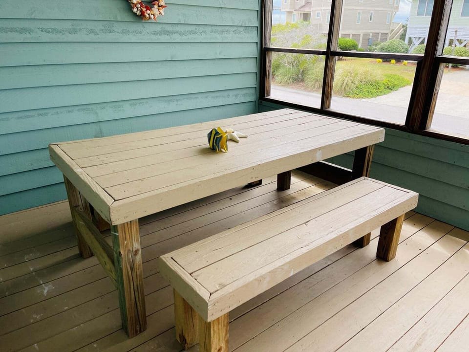 Street Side Lower Level Screened Deck