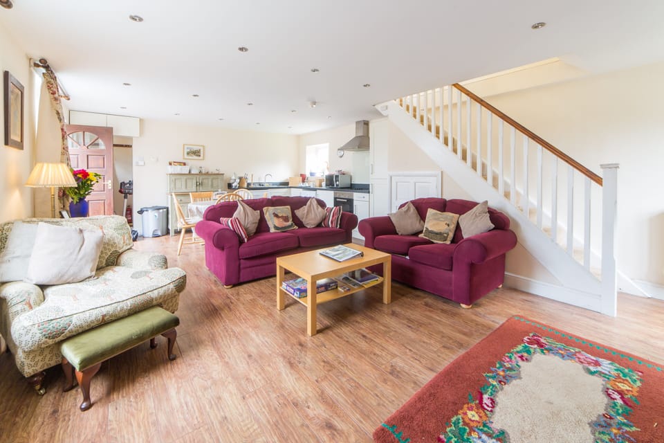 Riding Cottage has a relaxed spacious open plan country style