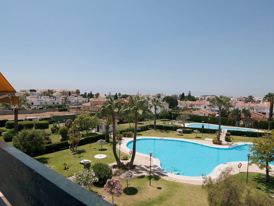 Swimming Pool, Property, Resort, Real Estate, Vacation, Residential Area, Building, House, Home, Summer