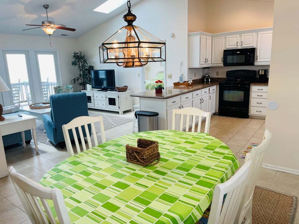 Dining Room and Kitchen