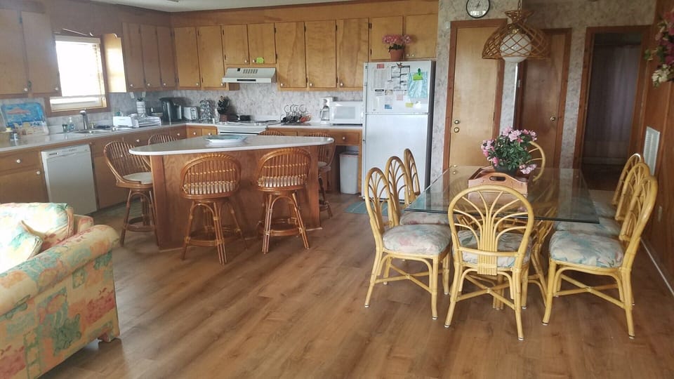 Dining and Kitchen