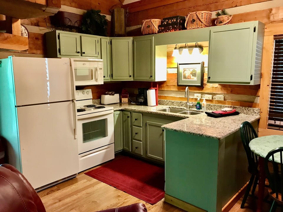 Main Level - Kitchen