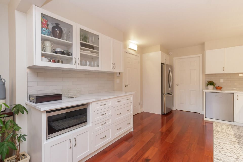  Modern Kitchen, Fully equipped with everything you need for family meals