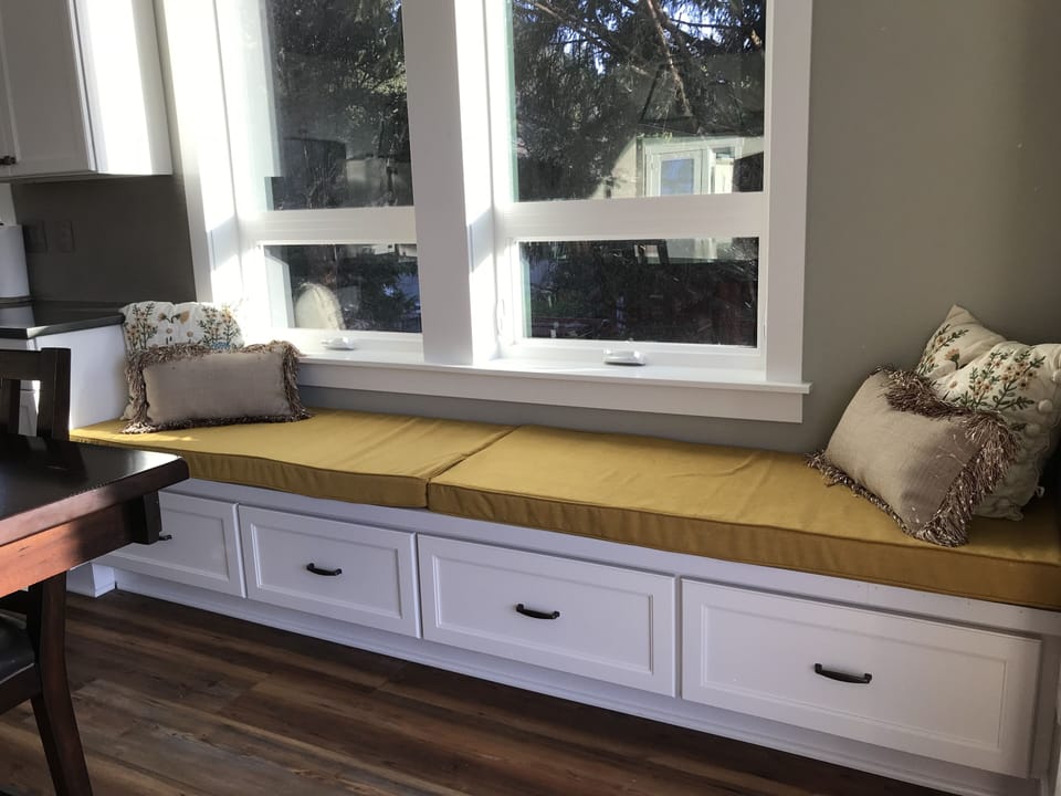 Dinning room window seat