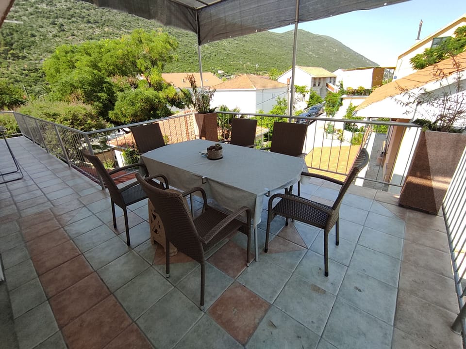Terrace 2