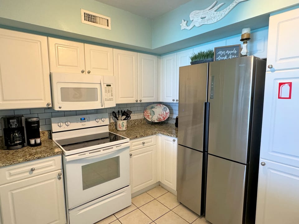 Full Kitchen