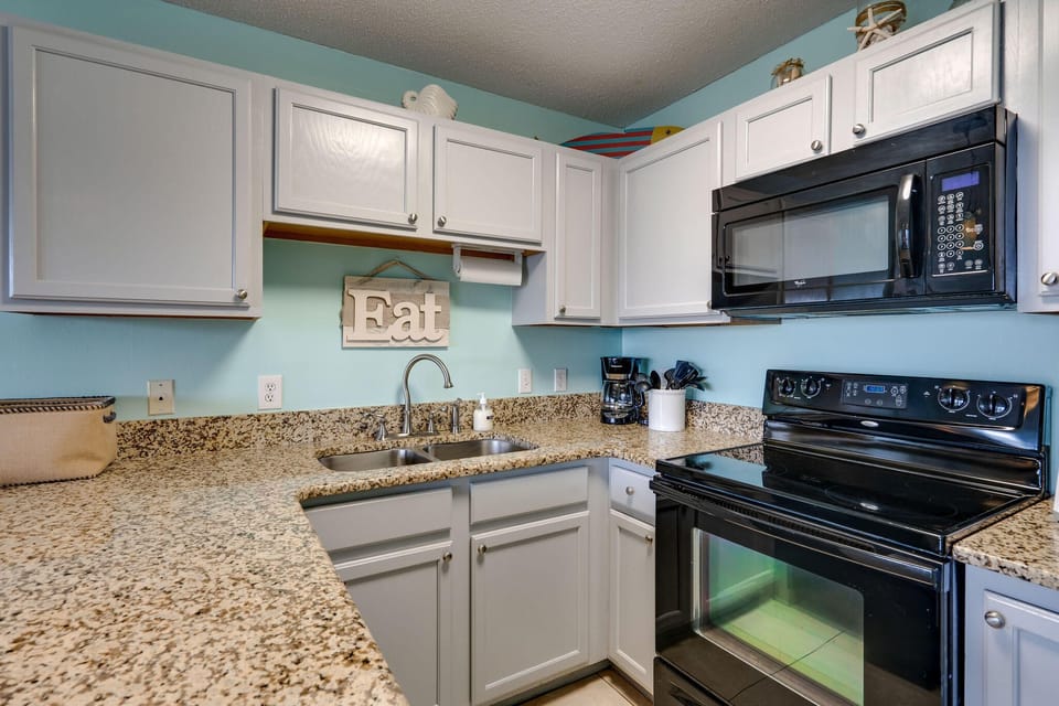 Full Kitchen