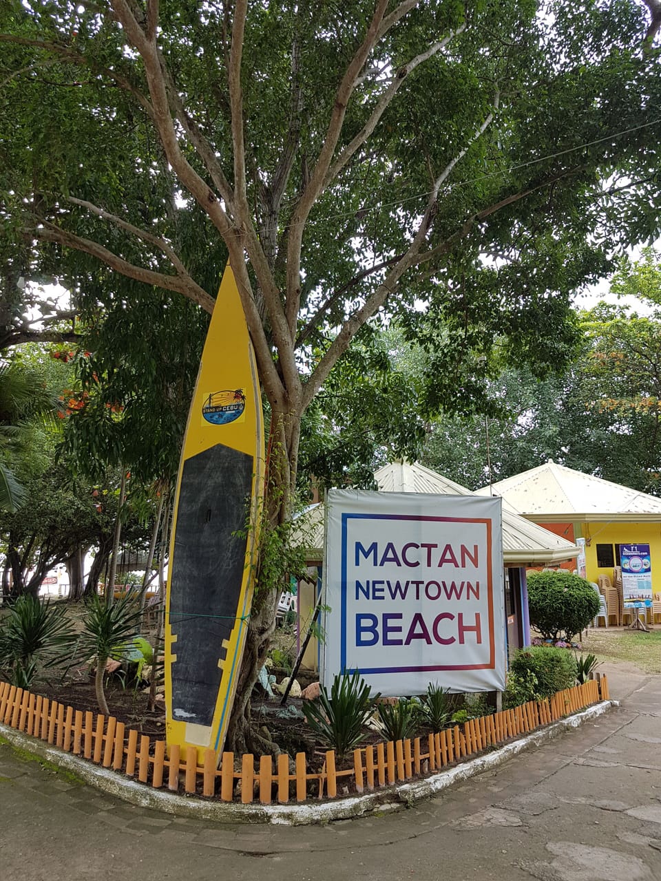 1-BR Megaworld Condo in Mactan Newtown