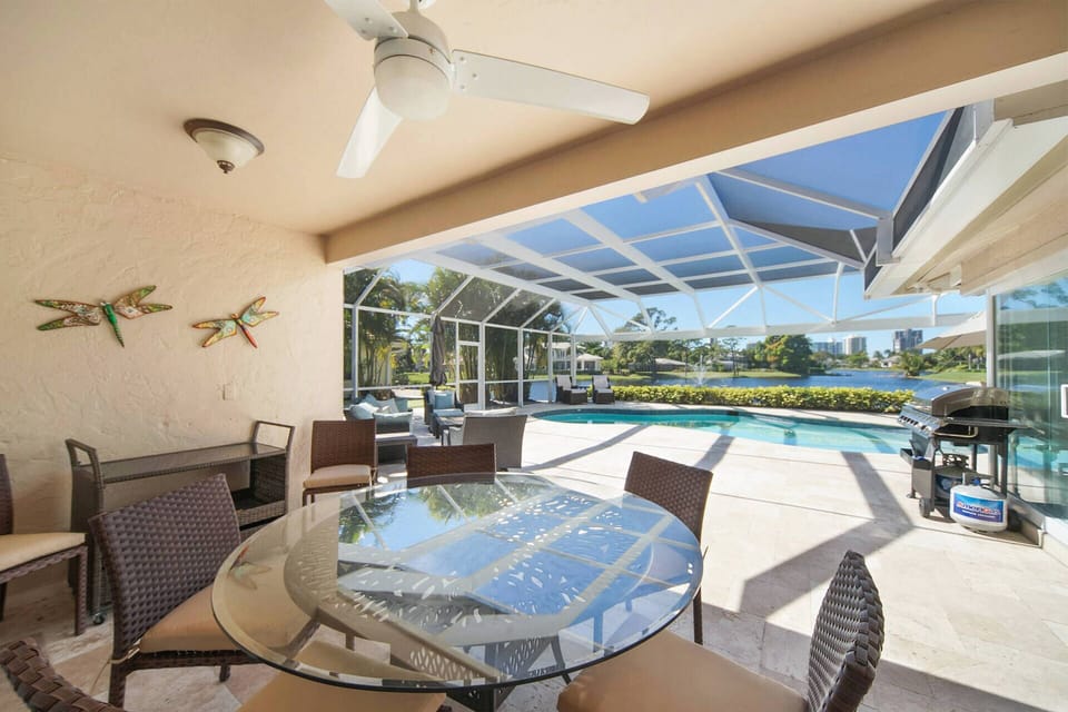 Beautiful lanai overlooking pool and lake 