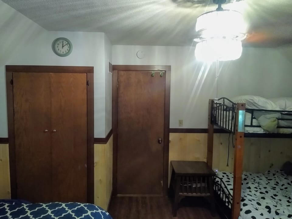 closest, bunk beds