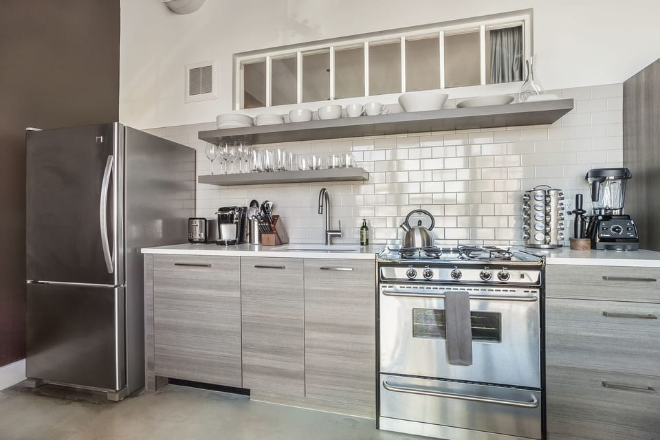 Fully Stocked Kitchen at Sherwood Loft