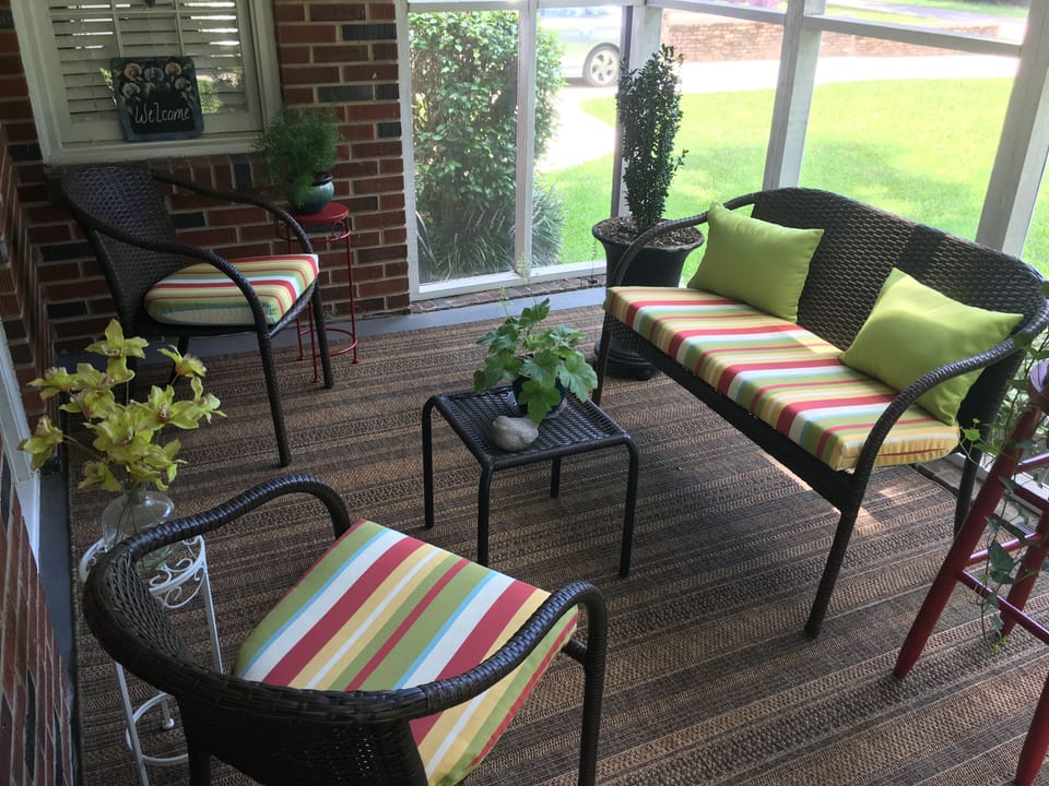 Screened in porch off dining room 